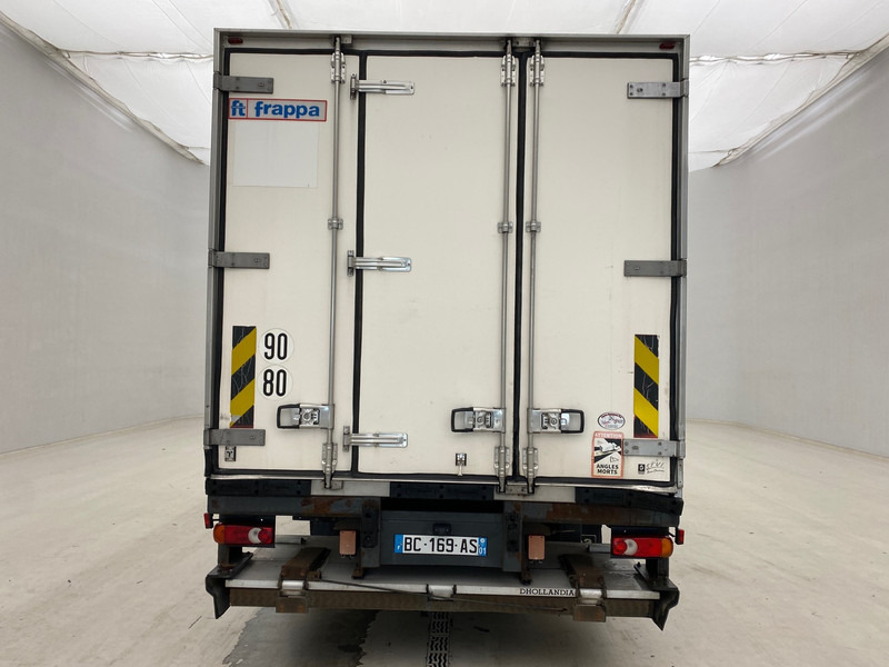 Renault Midlum 300 DXi - Hűtős teherautó: 5 kép. Renault Midlum 300 DXi - Hűtős teherautó: 5 kép.