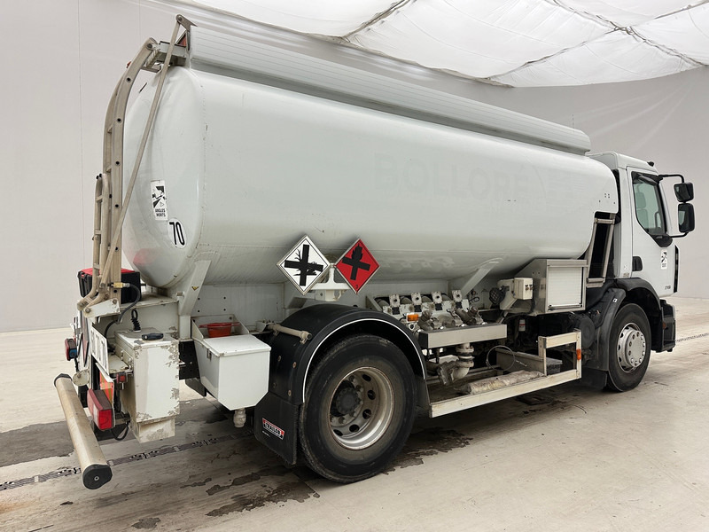 Renault Premium 270 DXi - Tartályos teherautó: 4 kép. Renault Premium 270 DXi - Tartályos teherautó: 4 kép.