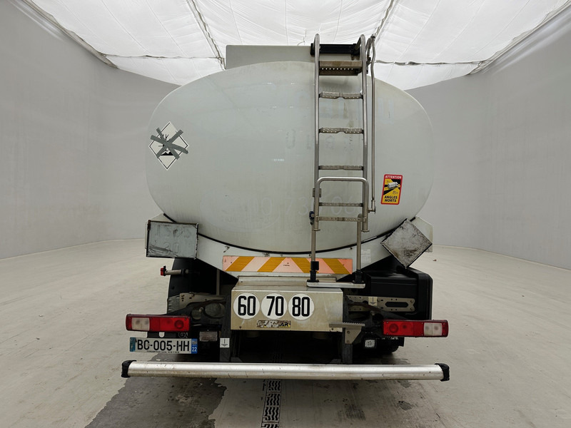 Renault Premium 280 DXi - Tartályos teherautó: 5 kép. Renault Premium 280 DXi - Tartályos teherautó: 5 kép.