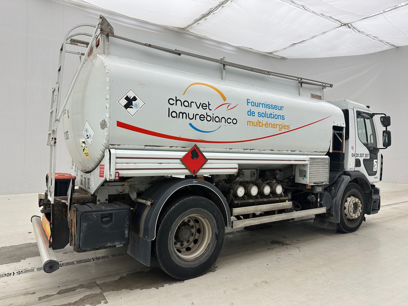 Renault Premium 320 - Tartályos teherautó: 4 kép. Renault Premium 320 - Tartályos teherautó: 4 kép.