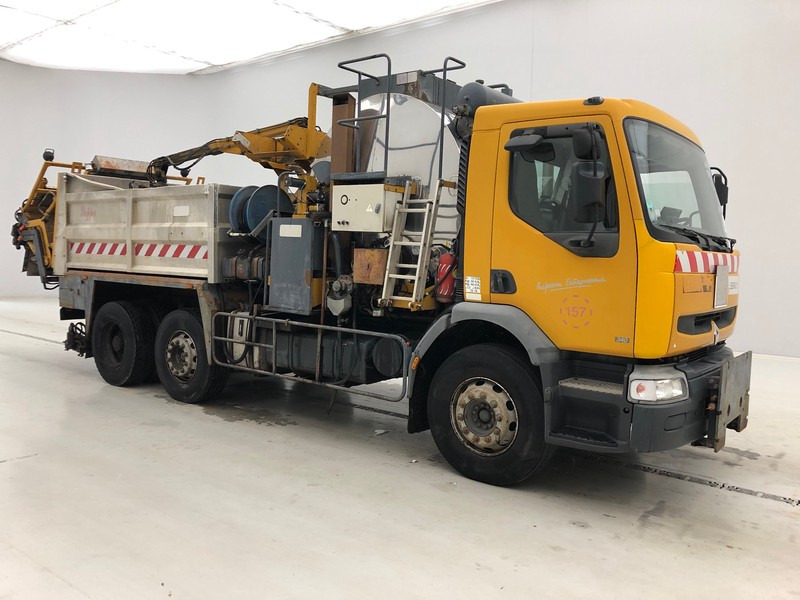 Renault Premium 340 Asphalt Distributor Bitumen Sprayer - Bitumenszóró: 3 kép. Renault Premium 340 Asphalt Distributor Bitumen Sprayer - Bitumenszóró: 3 kép.