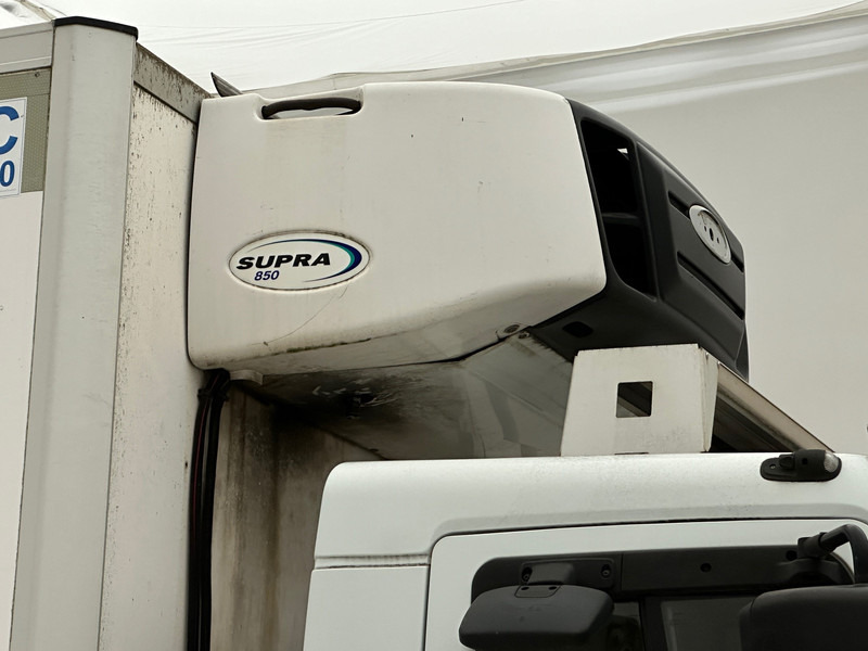 Renault Premium 380 DXi - Hűtős teherautó: 4 kép. Renault Premium 380 DXi - Hűtős teherautó: 4 kép.