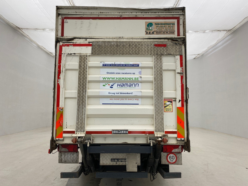 Scania P230 - Ponyvás teherautó: 5 kép. Scania P230 - Ponyvás teherautó: 5 kép.