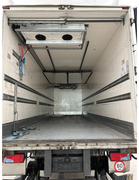 Scania P280 - Hűtős teherautó: 5 kép. Scania P280 - Hűtős teherautó: 5 kép.