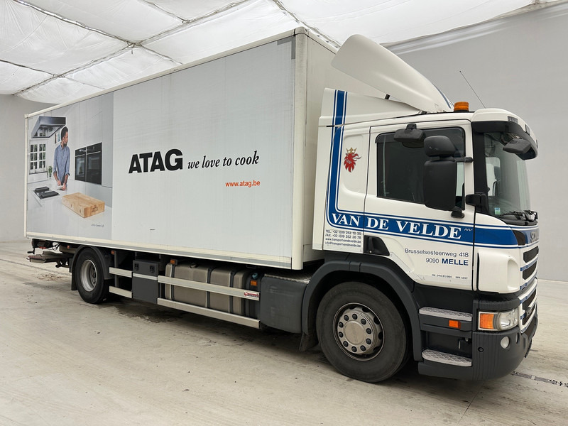 Scania P310 - Dobozos felépítményű teherautó: 3 kép. Scania P310 - Dobozos felépítményű teherautó: 3 kép.