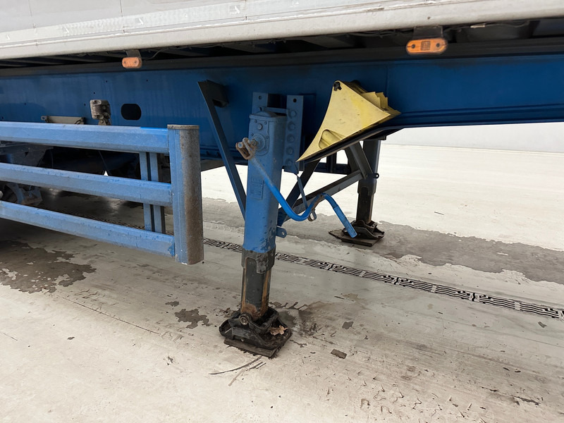 Stas 50 cub in alu - Félpótkocsi billenőplatós: 5 kép. Stas 50 cub in alu - Félpótkocsi billenőplatós: 5 kép.