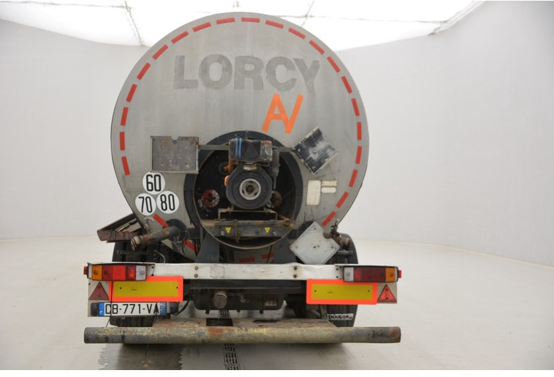 Trailer Bitumen tank trailer - Tartályos félpótkocsi: 4 kép. Trailer Bitumen tank trailer - Tartályos félpótkocsi: 4 kép.