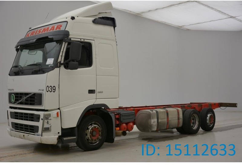 Volvo FH12.380 - 6x2 Globetrotter - Alvaz teherautó: 1 kép. Volvo FH12.380 - 6x2 Globetrotter - Alvaz teherautó: 1 kép.