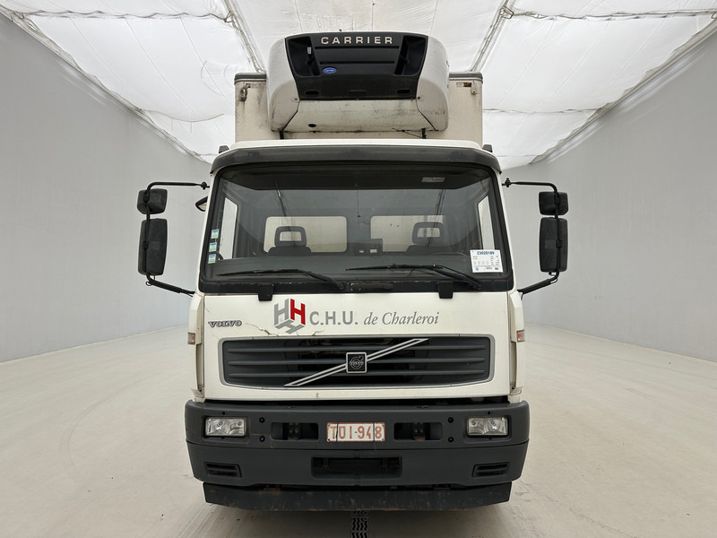 Volvo FL 220* - Hűtős teherautó: 2 kép. Volvo FL 220* - Hűtős teherautó: 2 kép.