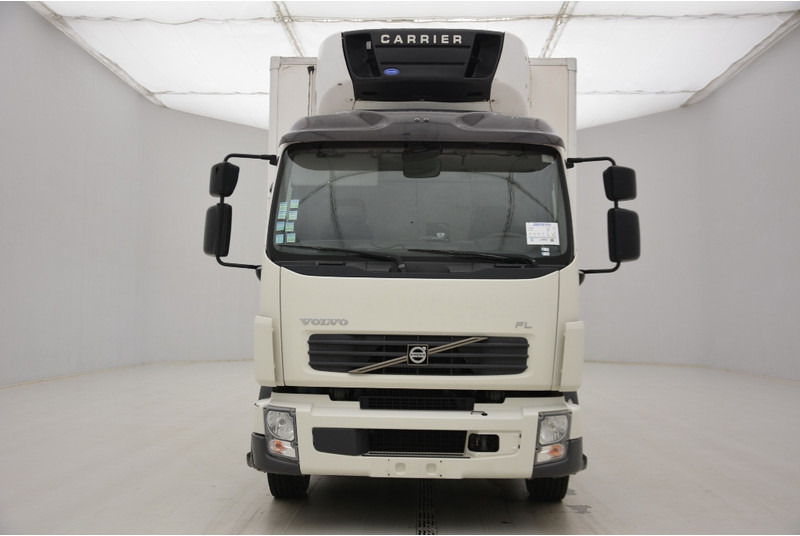 Volvo FL 240 - Hűtős teherautó: 2 kép. Volvo FL 240 - Hűtős teherautó: 2 kép.