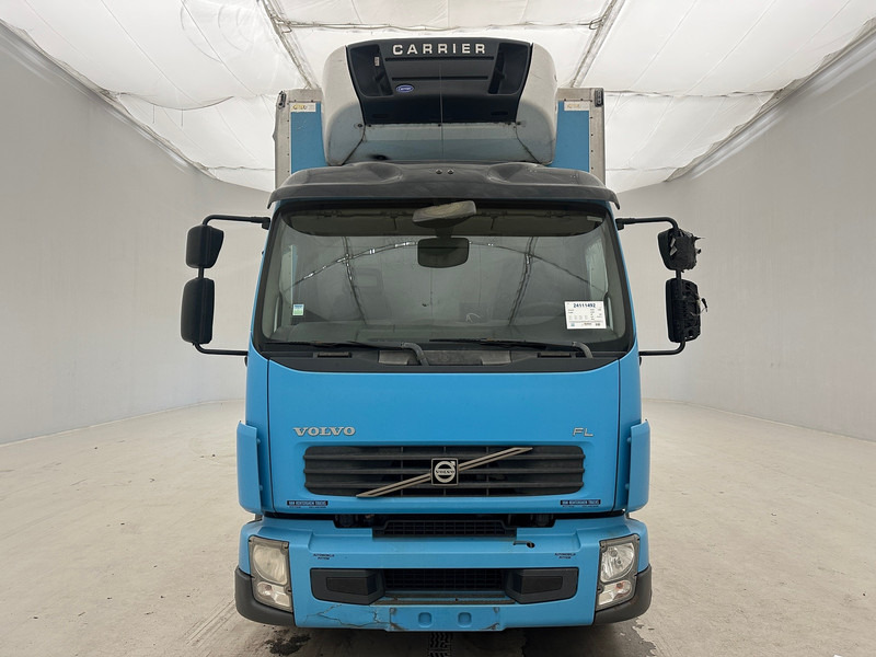 Volvo FL 260 - 4x2 - Hűtős teherautó: 2 kép. Volvo FL 260 - 4x2 - Hűtős teherautó: 2 kép.