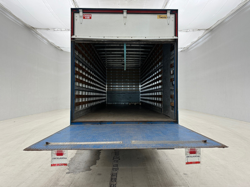 Volvo FL 280 - Dobozos felépítményű teherautó: 5 kép. Volvo FL 280 - Dobozos felépítményű teherautó: 5 kép.