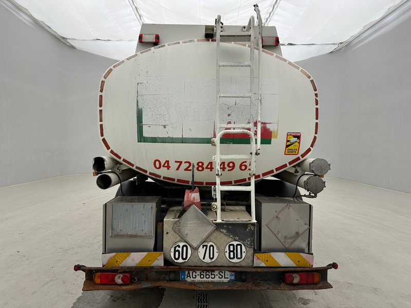 Volvo FL 290 - Tartályos teherautó: 5 kép. Volvo FL 290 - Tartályos teherautó: 5 kép.