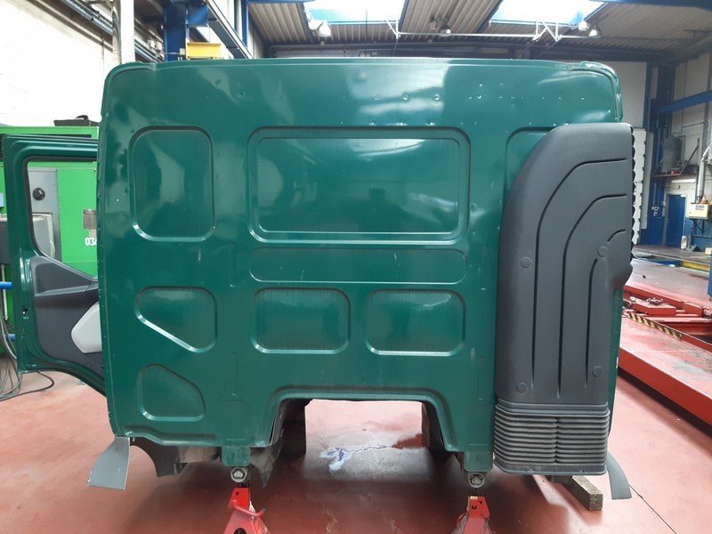 Volvo FL Volvo FL - Fülke és belső tér: 2 kép. Volvo FL Volvo FL - Fülke és belső tér: 2 kép.