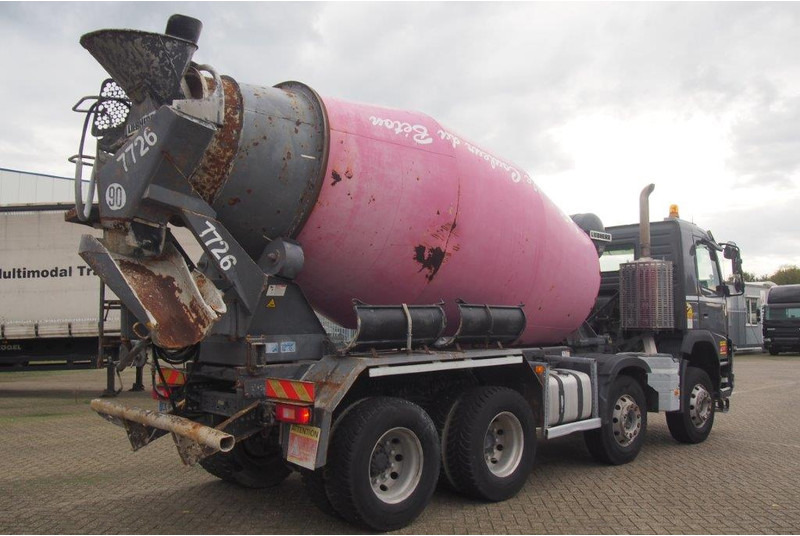 Volvo FMX 410 - 8x4 - Betonmixer: 4 kép. Volvo FMX 410 - 8x4 - Betonmixer: 4 kép.