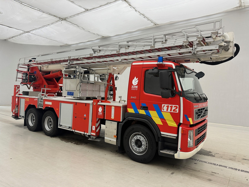 Volvo MAGIRUS ALP330 - FM 340 - 6x4 - Tűzoltóautó: 3 kép. Volvo MAGIRUS ALP330 - FM 340 - 6x4 - Tűzoltóautó: 3 kép.