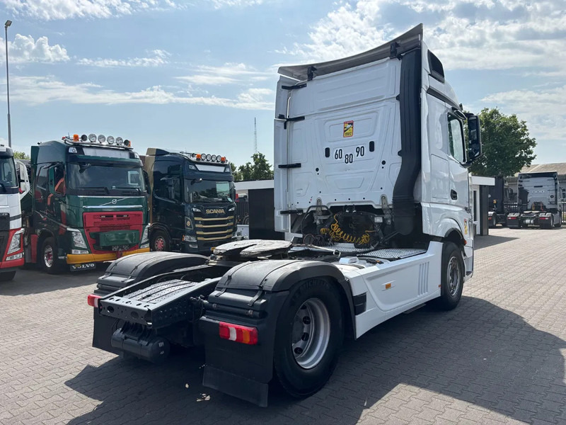 Mercedes-Benz Actros 1848 Retarder Euro 6 - Nyergesvontató: 4 kép. Mercedes-Benz Actros 1848 Retarder Euro 6 - Nyergesvontató: 4 kép.