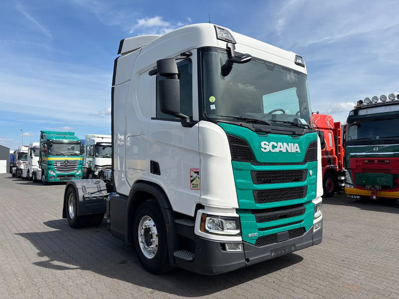 Scania R500 Retarder Euro 6 - Nyergesvontató: 2 kép. Scania R500 Retarder Euro 6 - Nyergesvontató: 2 kép.
