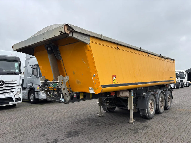 Schmitz Cargobull 3 Axles 25 M3 Lift Axle - Félpótkocsi billenőplatós: 1 kép. Schmitz Cargobull 3 Axles 25 M3 Lift Axle - Félpótkocsi billenőplatós: 1 kép.