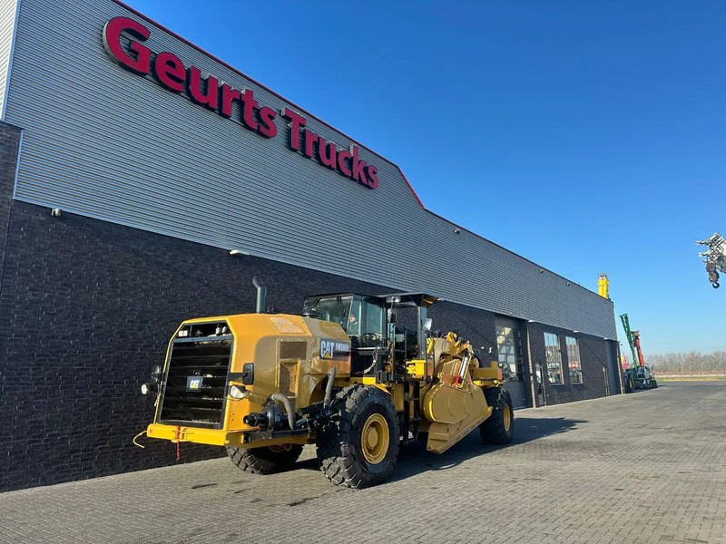 Caterpillar RM 500 B - Talajstabilizáló: 2 kép. Caterpillar RM 500 B - Talajstabilizáló: 2 kép.