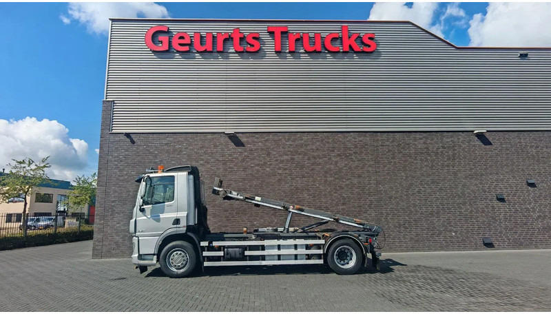 DAF CF 370 4x2 MET HTS 1425.5.130 KABELSYSTEEM 14 TON - Teherautó - kábelrendszer: 1 kép. DAF CF 370 4x2 MET HTS 1425.5.130 KABELSYSTEEM 14 TON - Teherautó - kábelrendszer: 1 kép.