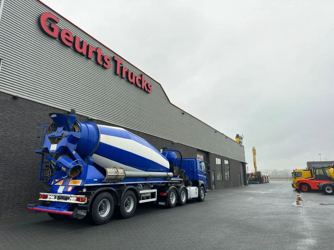 DAF CF 510 6X4 + DE BUF ST2 2-ASSIGE 10M3 CONCRETE M - Betonmixer: 5 kép. DAF CF 510 6X4 + DE BUF ST2 2-ASSIGE 10M3 CONCRETE M - Betonmixer: 5 kép.