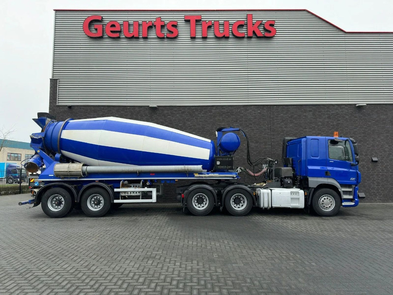 DAF CF 510 6X4 + DE BUF ST2 2-ASSIGE 10M3 CONCRETE M - Betonmixer: 4 kép. DAF CF 510 6X4 + DE BUF ST2 2-ASSIGE 10M3 CONCRETE M - Betonmixer: 4 kép.