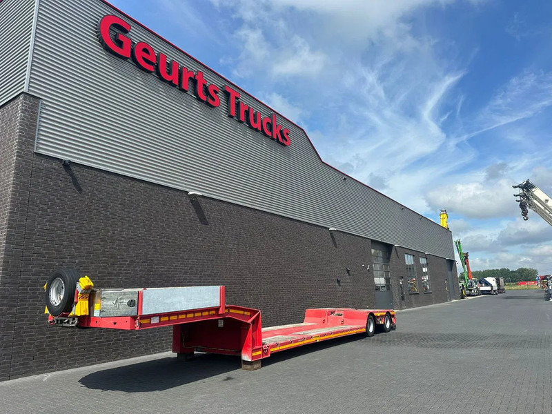 Faymonville MEGAMAX F-S42-1ACA 2 ASSEN DIEPLADER / TIEFLADER / LOW LOADER - Félpótkocsi mélybölcsős: 2 kép. Faymonville MEGAMAX F-S42-1ACA 2 ASSEN DIEPLADER / TIEFLADER / LOW LOADER - Félpótkocsi mélybölcsős: 2 kép.