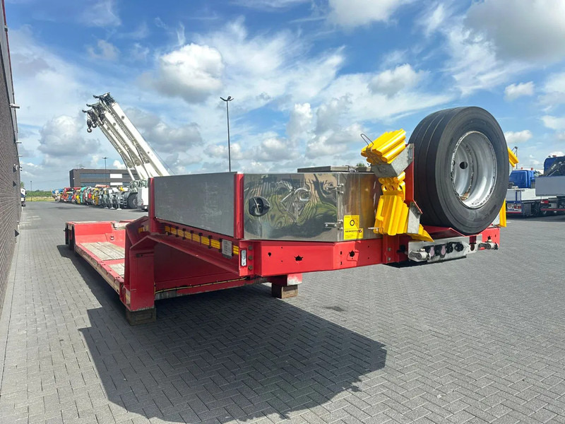 Faymonville MEGAMAX F-S42-1ACA 2 ASSEN DIEPLADER / TIEFLADER / LOW LOADER - Félpótkocsi mélybölcsős: 4 kép. Faymonville MEGAMAX F-S42-1ACA 2 ASSEN DIEPLADER / TIEFLADER / LOW LOADER - Félpótkocsi mélybölcsős: 4 kép.