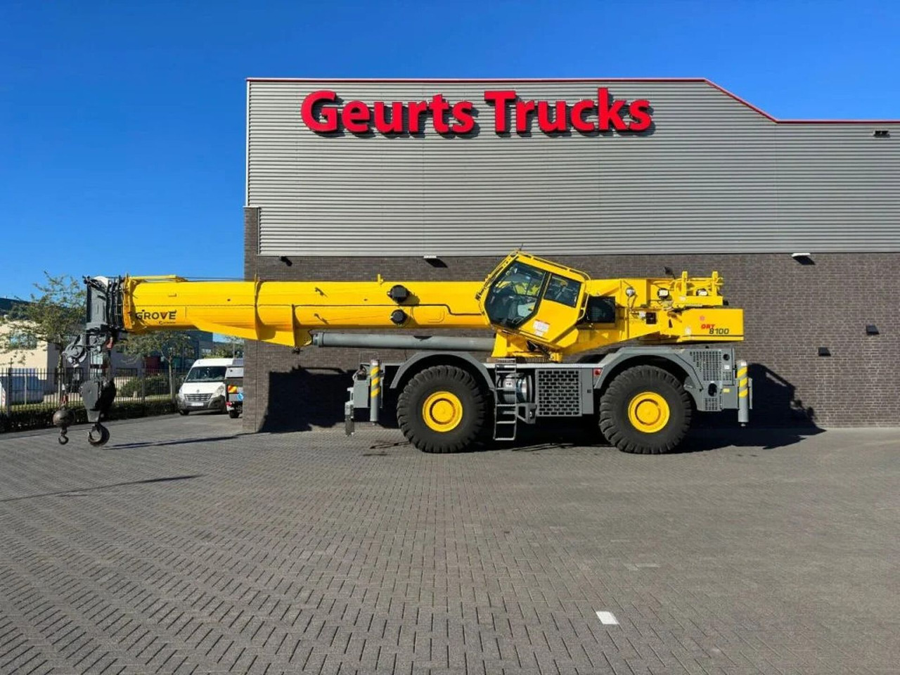 Grove GRT8100 ROUGH TERRAIN CRANE - Toronydaru: 4 kép. Grove GRT8100 ROUGH TERRAIN CRANE - Toronydaru: 4 kép.