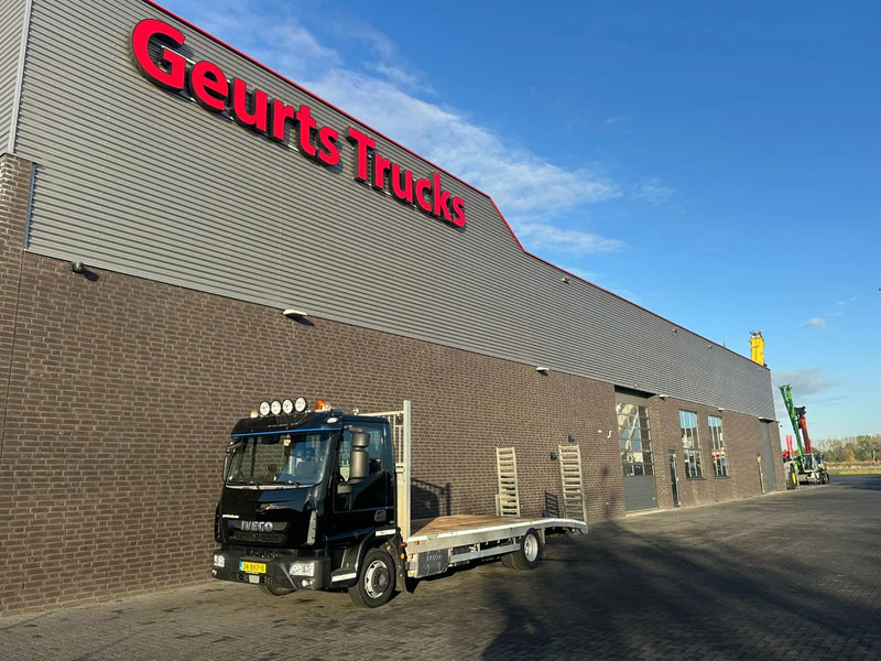 Iveco Eurocargo 12-60 OPRIJWAGEN / MACHINE TRANSPORTER / PLATEAU - Autószállító teherautó: 2 kép. Iveco Eurocargo 12-60 OPRIJWAGEN / MACHINE TRANSPORTER / PLATEAU - Autószállító teherautó: 2 kép.