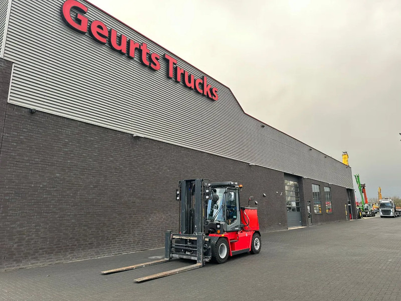 Kalmar HEFTRUCK.FORKLIFT/STAPLER FULL ELECTRIC ECG 90-6LS - Elektromos targonca: 2 kép. Kalmar HEFTRUCK.FORKLIFT/STAPLER FULL ELECTRIC ECG 90-6LS - Elektromos targonca: 2 kép.