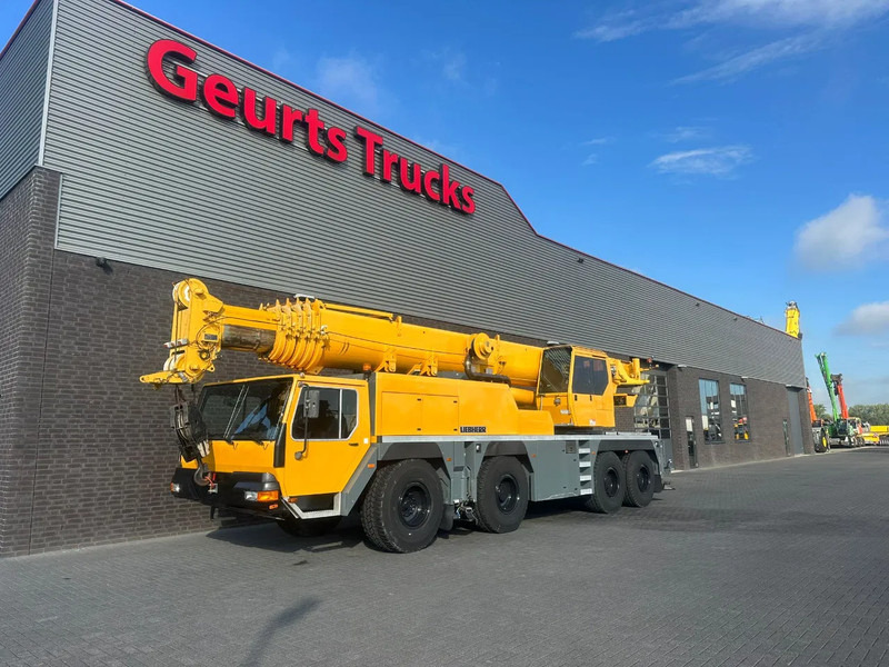 Liebherr LTM 1080 L 8X6 - Terepjáró autódaru: 2 kép. Liebherr LTM 1080 L 8X6 - Terepjáró autódaru: 2 kép.