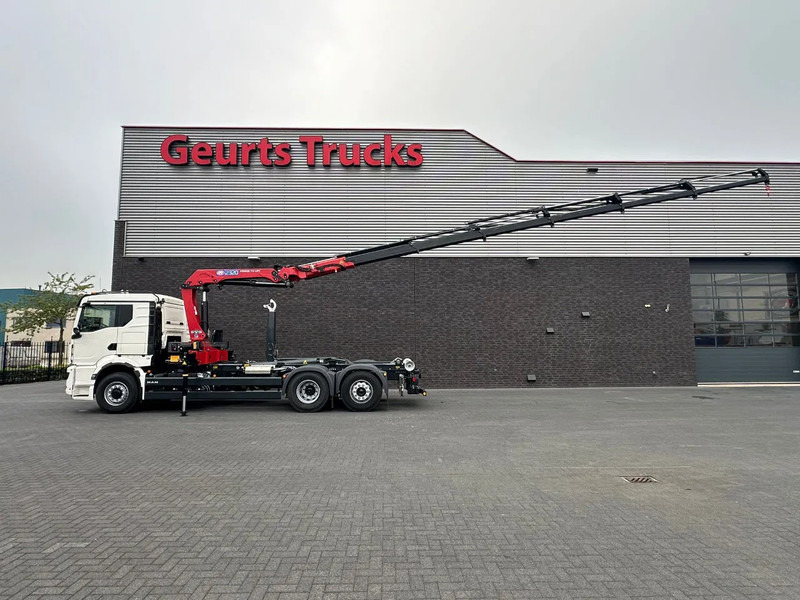 MAN TGS 26.520 6X4H-4 BL NEW MODEL + MEILLER HAAKARMSYSTEEM + HMF 2320 K6-RCS KRAAN/KRAN/CRANE/GRUA - Horgos rakodó teherautó, Darus autó: 4 kép. MAN TGS 26.520 6X4H-4 BL NEW MODEL + MEILLER HAAKARMSYSTEEM + HMF 2320 K6-RCS KRAAN/KRAN/CRANE/GRUA - Horgos rakodó teherautó, Darus autó: 4 kép.