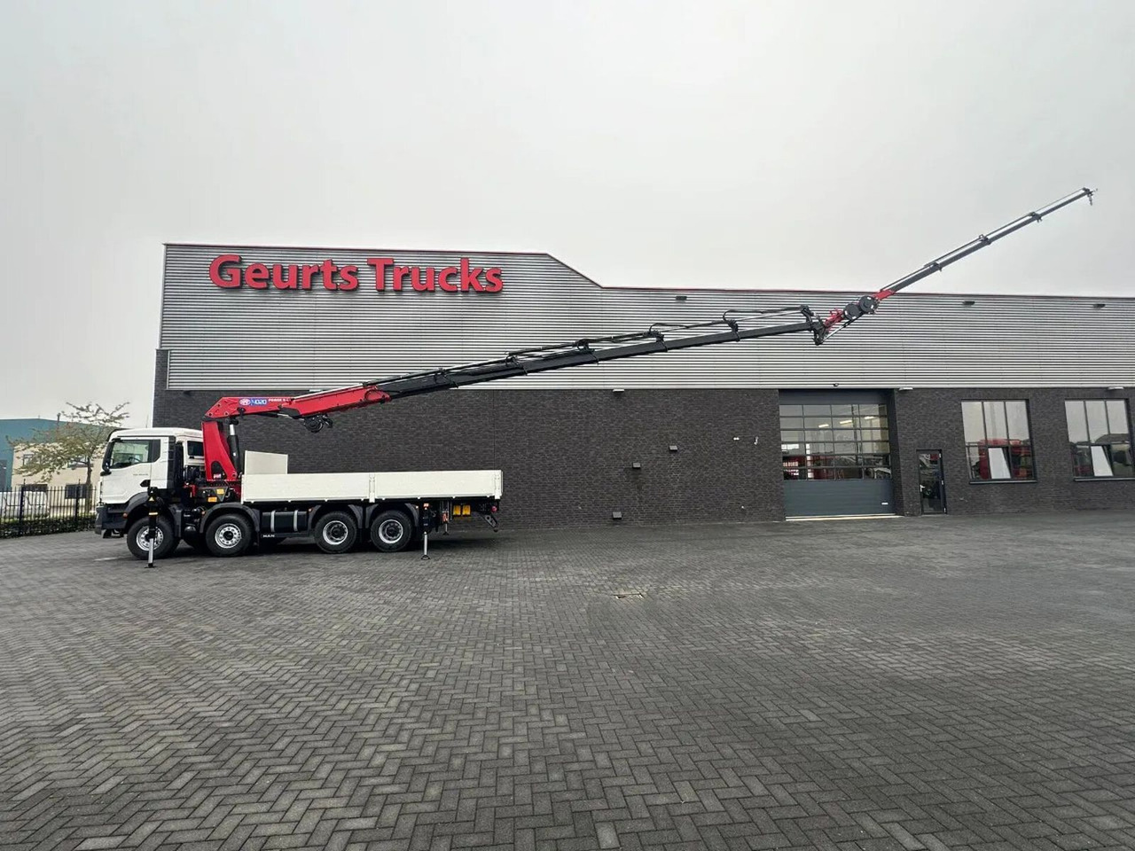 MAN TGS 35.470 8X4 HMF 4020-K6 + FJ 600 K4 KRAAN/KRA - Darus autó: 4 kép. MAN TGS 35.470 8X4 HMF 4020-K6 + FJ 600 K4 KRAAN/KRA - Darus autó: 4 kép.