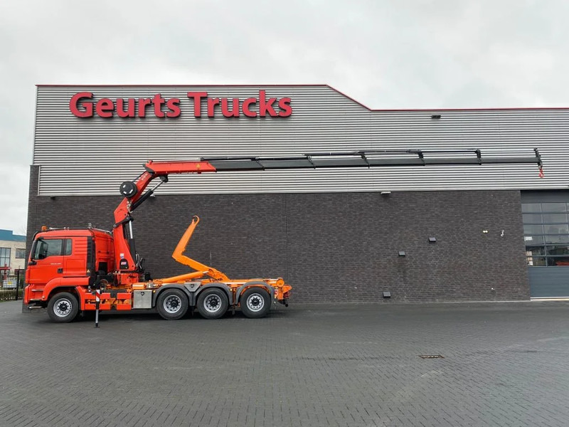 MAN TGS 35.480 8X4 TRIDEM + 20 TON HAAKARM + HMF 3220-K6 KRAAN/KRAN/CRANE/GRUA - Horgos rakodó teherautó, Darus autó: 1 kép. MAN TGS 35.480 8X4 TRIDEM + 20 TON HAAKARM + HMF 3220-K6 KRAAN/KRAN/CRANE/GRUA - Horgos rakodó teherautó, Darus autó: 1 kép.