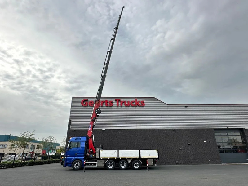 MAN TGX 33.560 8X4 TRIDEM + HMF 4020-K8 KRAAN/KRAN/CRANE/GRUA - Darus autó: 5 kép. MAN TGX 33.560 8X4 TRIDEM + HMF 4020-K8 KRAAN/KRAN/CRANE/GRUA - Darus autó: 5 kép.