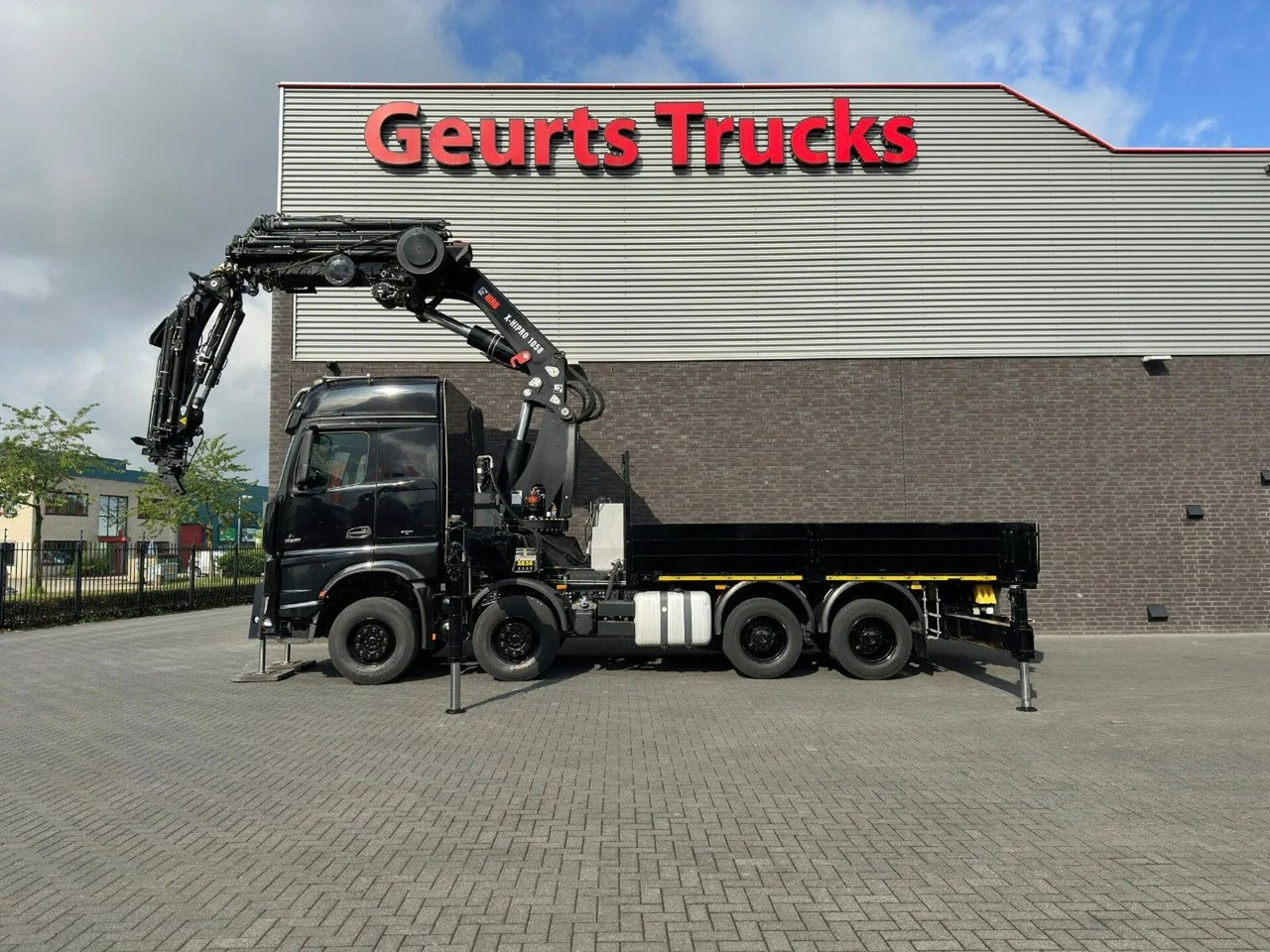 Mercedes-Benz Arocs 3251 8X4 + HIAB 1058 E-8 + JIB 150X-6 JDC - Darus autó: 5 kép. Mercedes-Benz Arocs 3251 8X4 + HIAB 1058 E-8 + JIB 150X-6 JDC - Darus autó: 5 kép.