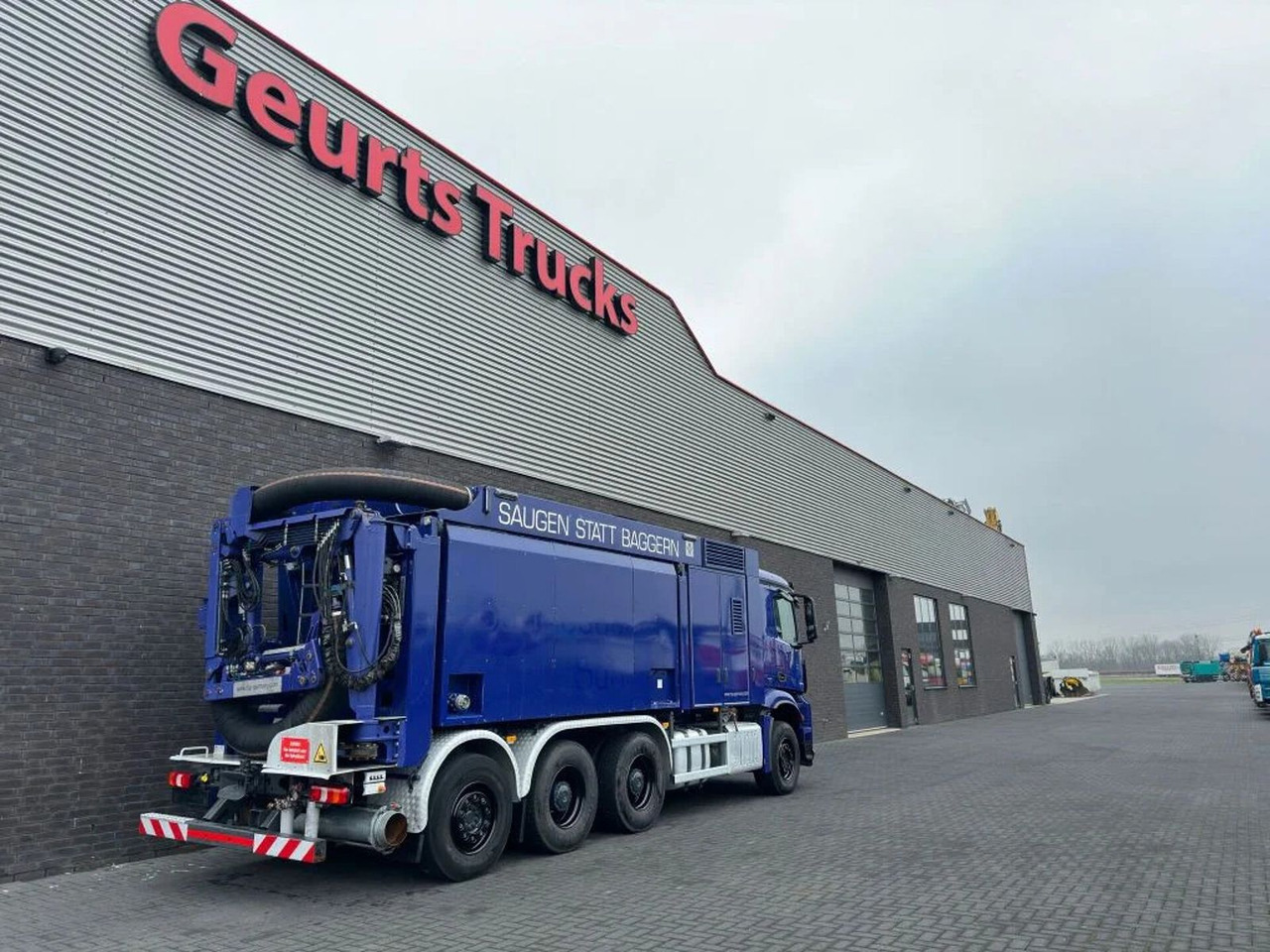 Mercedes-Benz Arocs 3251 8X4 RSP ESE 6 RD 8000 SAUGBAGGER/SUCT - Szippantós autó: 5 kép. Mercedes-Benz Arocs 3251 8X4 RSP ESE 6 RD 8000 SAUGBAGGER/SUCT - Szippantós autó: 5 kép.