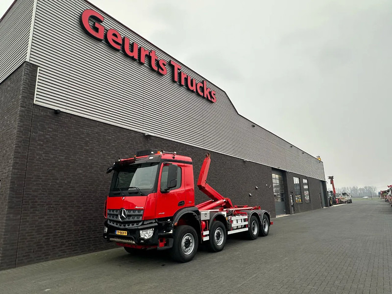 Mercedes-Benz Arocs 8X4 VDL S-30-6600 HAAKARMSYSTEEM/ABROLLKIPPER/HOOKLIFT - Teherautó - kábelrendszer: 2 kép. Mercedes-Benz Arocs 8X4 VDL S-30-6600 HAAKARMSYSTEEM/ABROLLKIPPER/HOOKLIFT - Teherautó - kábelrendszer: 2 kép.