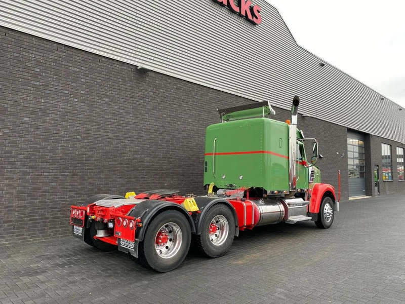 Freightliner CORONADA 6X4 EURO 6 TREKKER/TRACTOR/SATTELZUGMASCHINE/SHOWTRUCK - Nyergesvontató: 5 kép. Freightliner CORONADA 6X4 EURO 6 TREKKER/TRACTOR/SATTELZUGMASCHINE/SHOWTRUCK - Nyergesvontató: 5 kép.