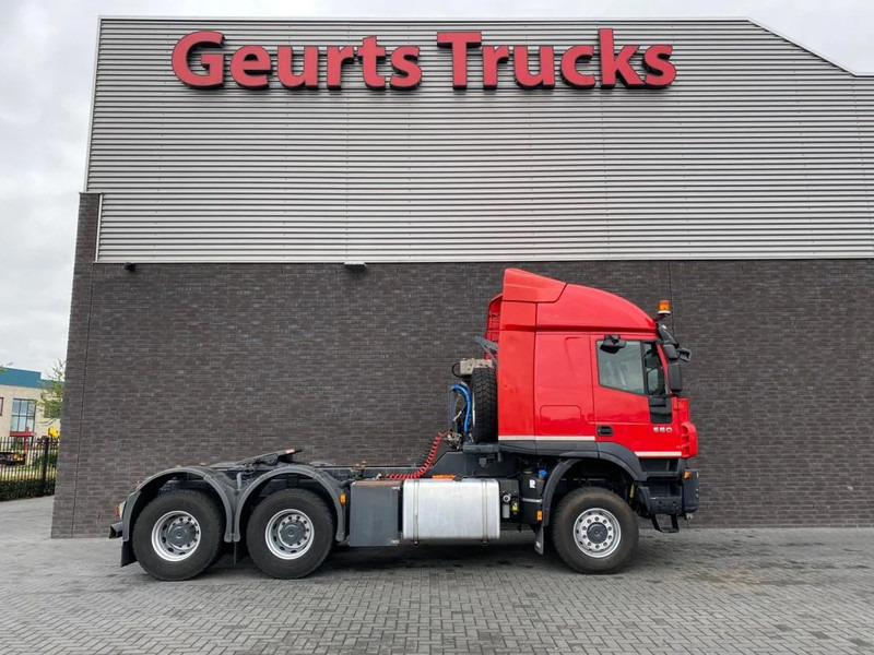Iveco Trakker 560 SIVI 6X6 HEAVY DUTY PRIME MOVER 275 TONS - Nyergesvontató: 4 kép. Iveco Trakker 560 SIVI 6X6 HEAVY DUTY PRIME MOVER 275 TONS - Nyergesvontató: 4 kép.