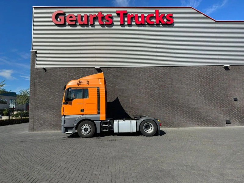 MAN TGX 18.460 4X2 TREKKER/TRACTOR/SZM EURO 6 - Nyergesvontató: 1 kép. MAN TGX 18.460 4X2 TREKKER/TRACTOR/SZM EURO 6 - Nyergesvontató: 1 kép.