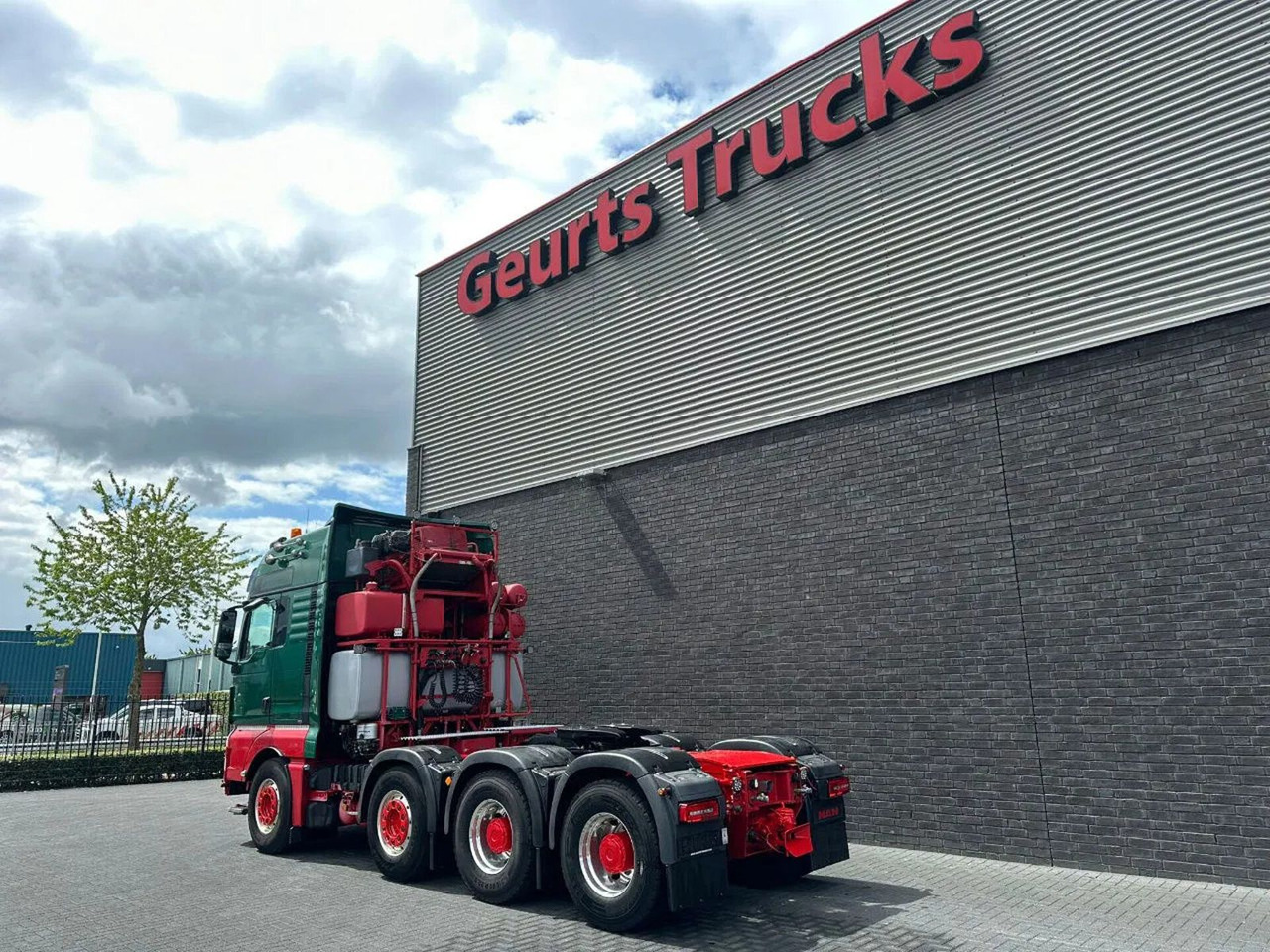 MAN TGX 41.640 8X4/4 BBS HEAVY DUTY TRACTOR 500 TONS - Nyergesvontató: 3 kép. MAN TGX 41.640 8X4/4 BBS HEAVY DUTY TRACTOR 500 TONS - Nyergesvontató: 3 kép.