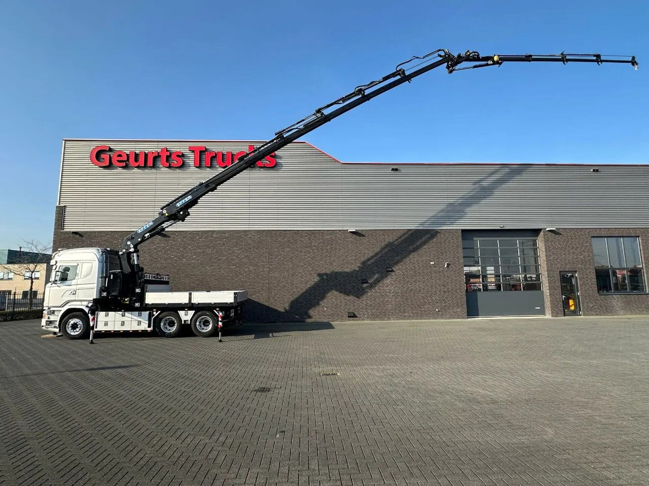 Scania R580 V8 6X4 TREKKER/TRACTOR/SZM MET EFFER 315/6S - Nyergesvontató: 2 kép. Scania R580 V8 6X4 TREKKER/TRACTOR/SZM MET EFFER 315/6S - Nyergesvontató: 2 kép.