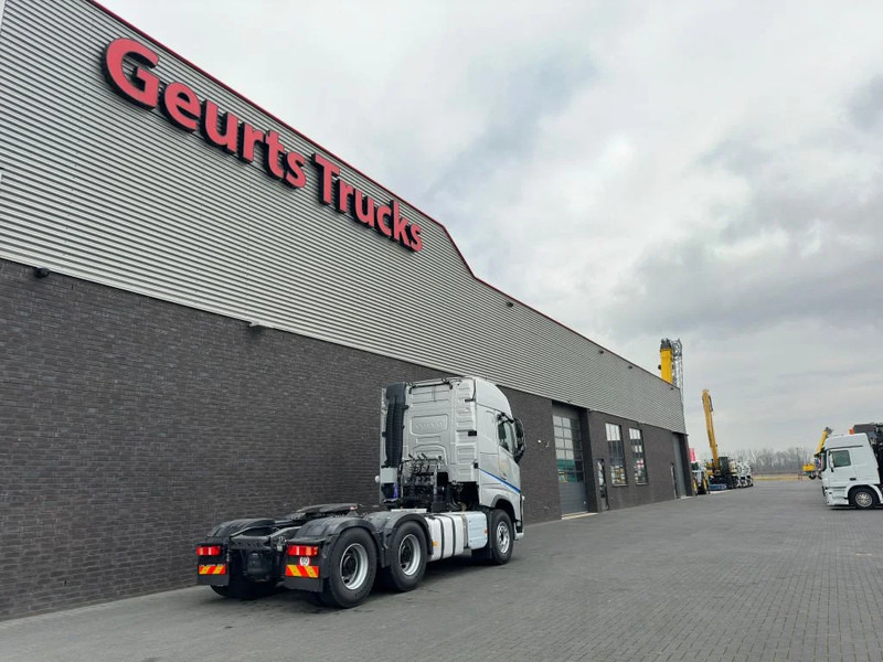 Volvo FH 460 6X4 TREKKER/TRACTOR/SZM EURO 6 HYDRAULIC - Nyergesvontató: 5 kép. Volvo FH 460 6X4 TREKKER/TRACTOR/SZM EURO 6 HYDRAULIC - Nyergesvontató: 5 kép.