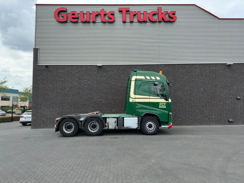Volvo FH 500 6X4 TREKKER/TRACTOR/SZM EURO 6 HYDRAULIC - Nyergesvontató: 4 kép. Volvo FH 500 6X4 TREKKER/TRACTOR/SZM EURO 6 HYDRAULIC - Nyergesvontató: 4 kép.