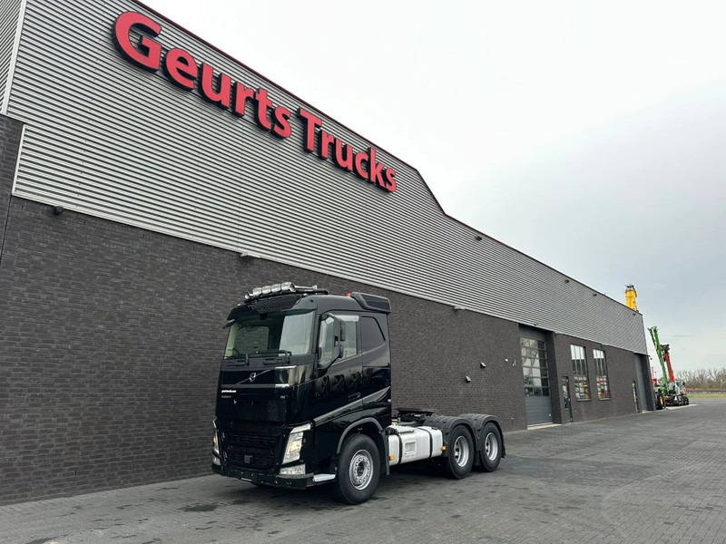 Volvo FH 540 6X4 TREKKER/TRACTOR/SZM EURO 6 HYDRAULIC - Nyergesvontató: 2 kép. Volvo FH 540 6X4 TREKKER/TRACTOR/SZM EURO 6 HYDRAULIC - Nyergesvontató: 2 kép.