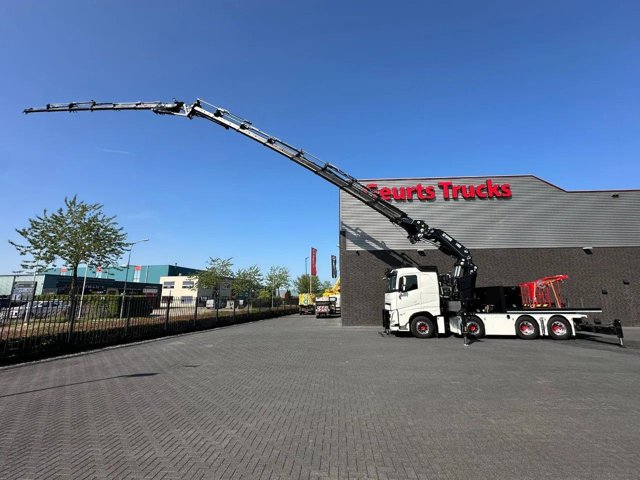 Volvo FH 540 8X4F R TREKKER / BAKWAGEN MET EFFER 1405/ - Nyergesvontató: 5 kép. Volvo FH 540 8X4F R TREKKER / BAKWAGEN MET EFFER 1405/ - Nyergesvontató: 5 kép.