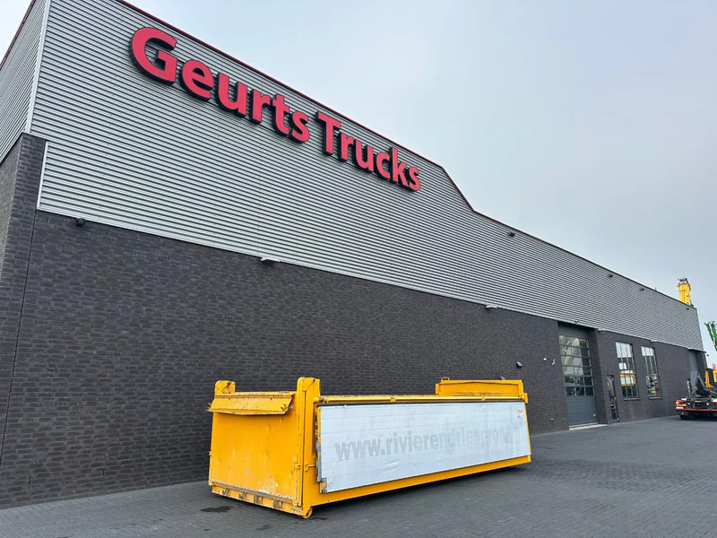 Piet Ruizeveld AFZET CONTAINER KIPPER SYSTEEM HAAK EN KABEL - Tengeri konténer: 2 kép. Piet Ruizeveld AFZET CONTAINER KIPPER SYSTEEM HAAK EN KABEL - Tengeri konténer: 2 kép.